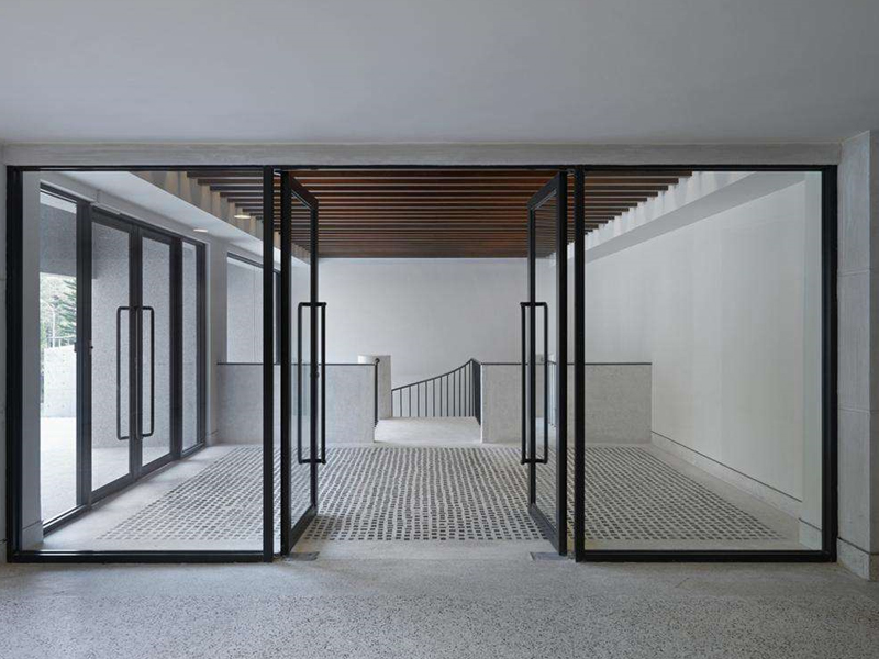 濟(jì)南玻璃門(mén)廠家